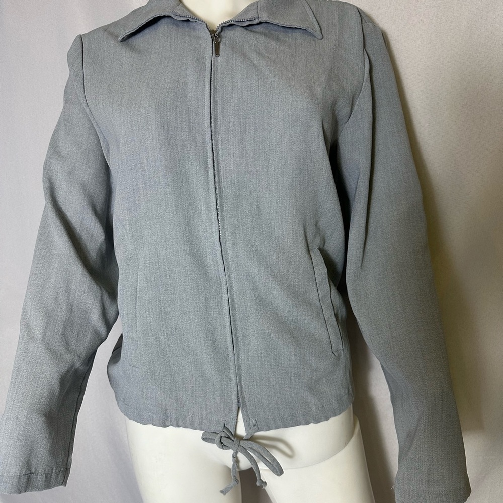 VINTAGE KATHIE LEE SIZE SMALL GRAY ZIPUP LIGHT JACKET